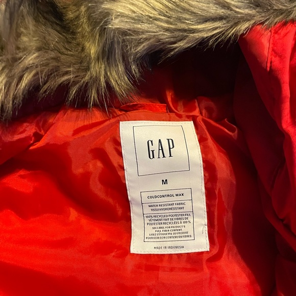 Brand new GAP jacket - Picture 2 of 2